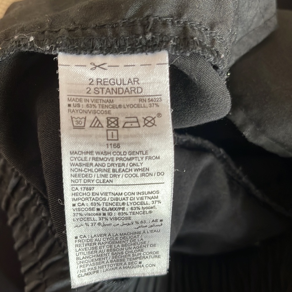 Old Navy Black Pants - Picture 7 of 7